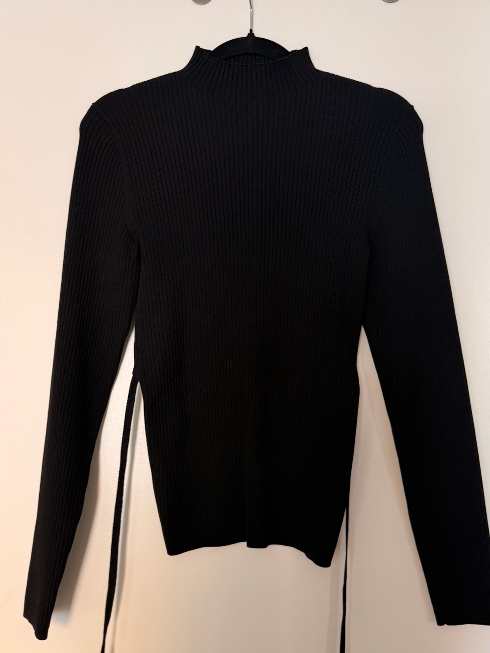 Aritzia Sculpt Knot Black Mock Neck Women’s Top Backless